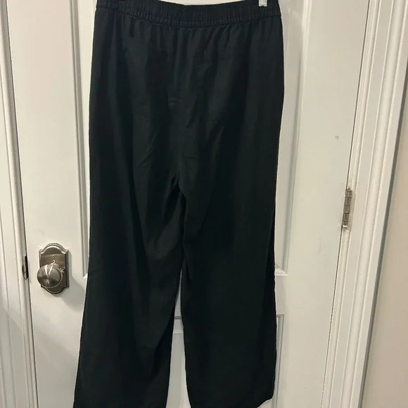 Old Navy High-Waisted Linen-Blend Wide-Leg Pants - Picture 4 of 4